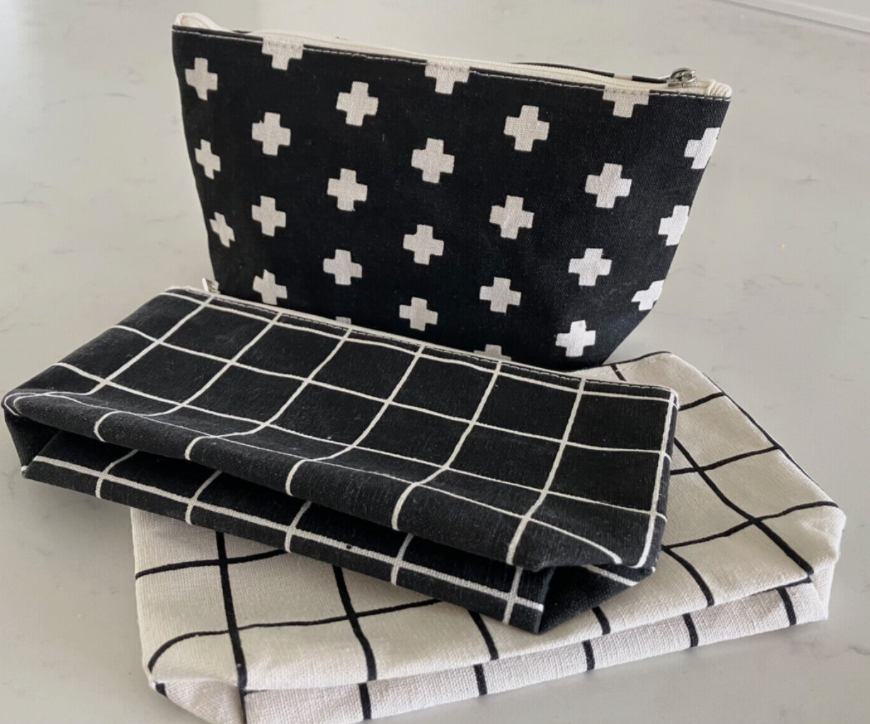 Cosmetic, toiletry, travel & makeup purses/bag